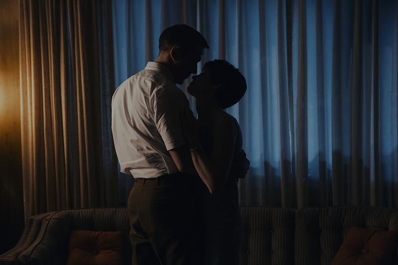 Gosling and Foy’s characters have a complex relationship.